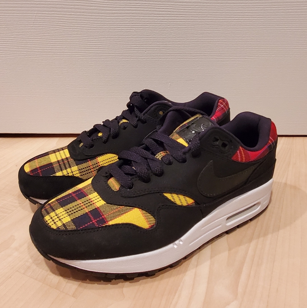 New Womens Sz. 6.5 Nike Air Max 1